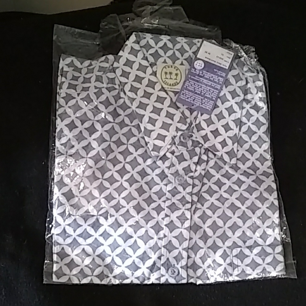 ⭐5For20⭐ Size XL Three Islands NWT